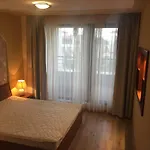 Apartment 2br, тристаен In Complex Life