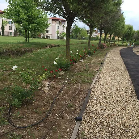 2br, тристаен In Complex Life Apartament *