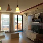 Apartment 2br, тристаен In Complex Life